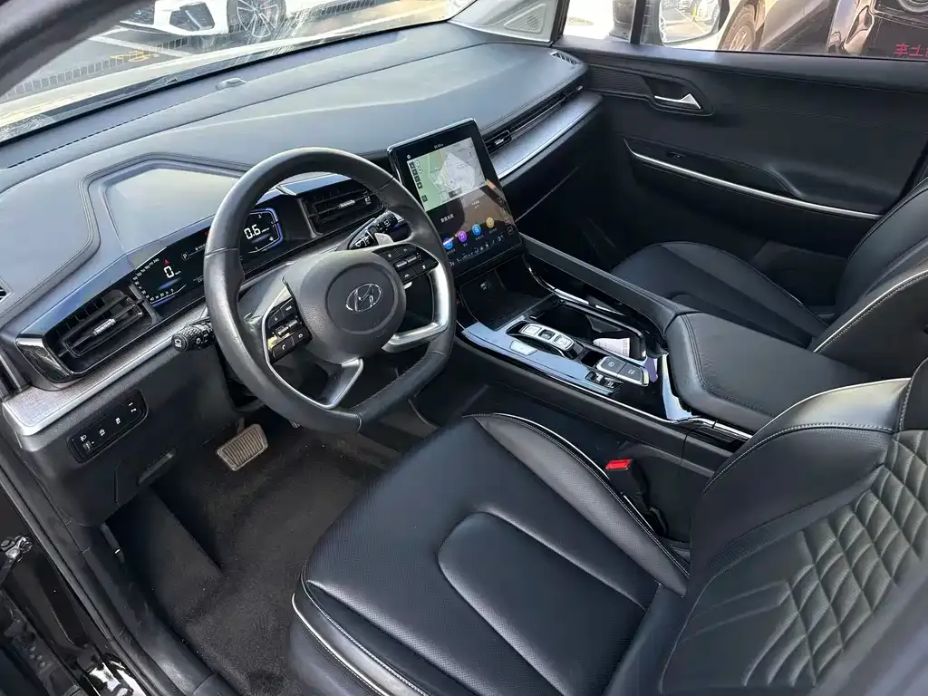 Hyundai Custo — фото 8