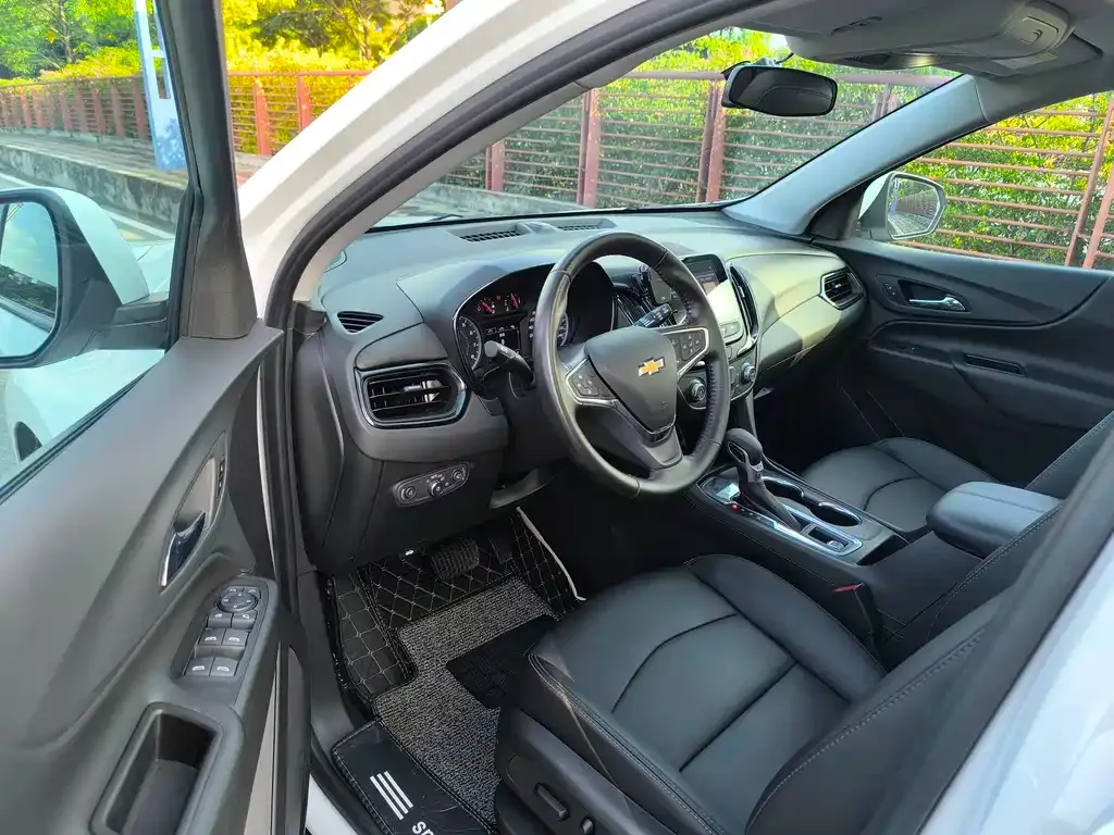 Chevrolet Equinox 2024 из CN, фото 10