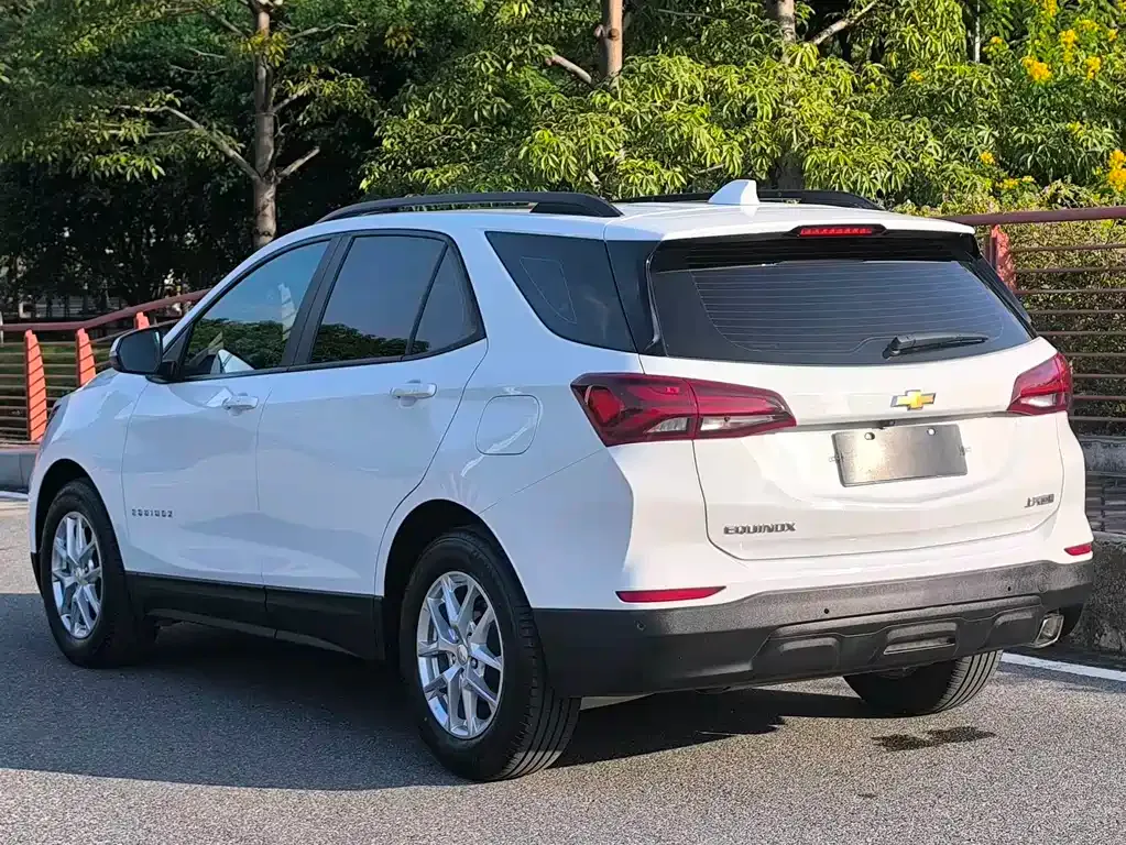 Chevrolet Equinox 2024 из CN, фото 5