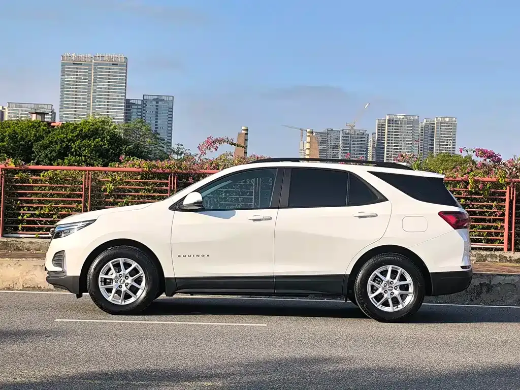 Chevrolet Equinox 2024 из CN, фото 8