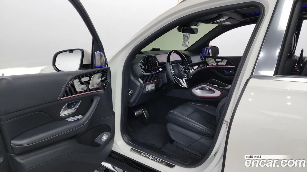 Mercedes-Benz GLS-Class — фото 10