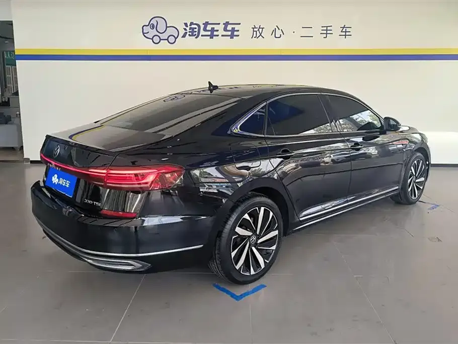 Volkswagen Passat 2023 из CN, фото 3