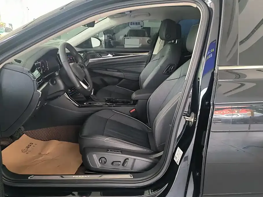 Volkswagen Passat 2023 из CN, фото 9