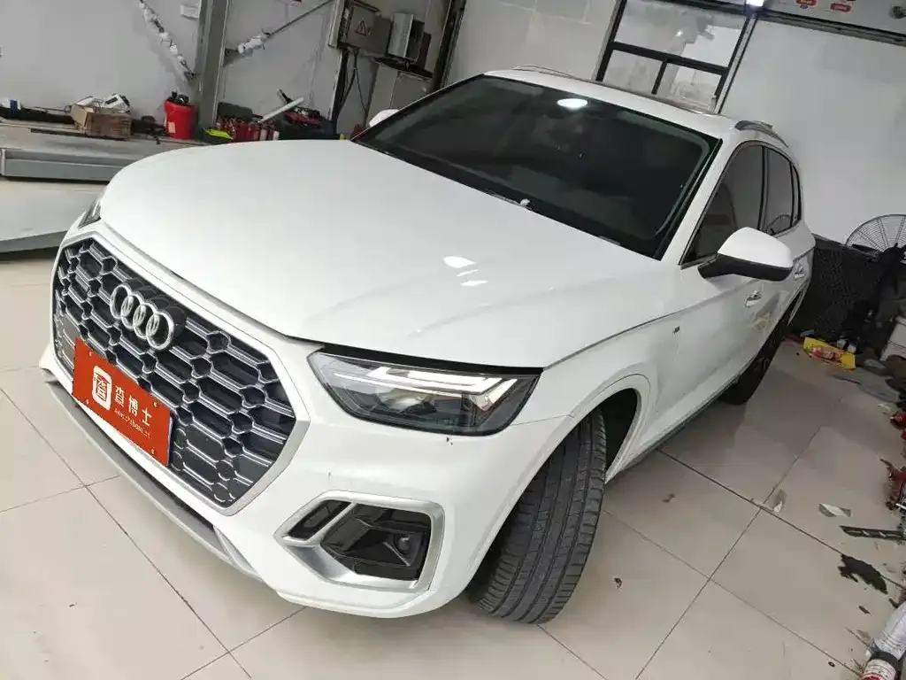 Audi Q5L 2021 из CN, фото 1