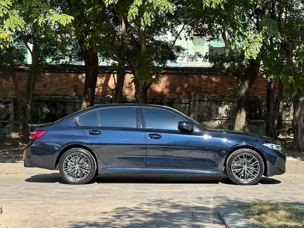 BMW 3 Series 2024 из CN, фото 4