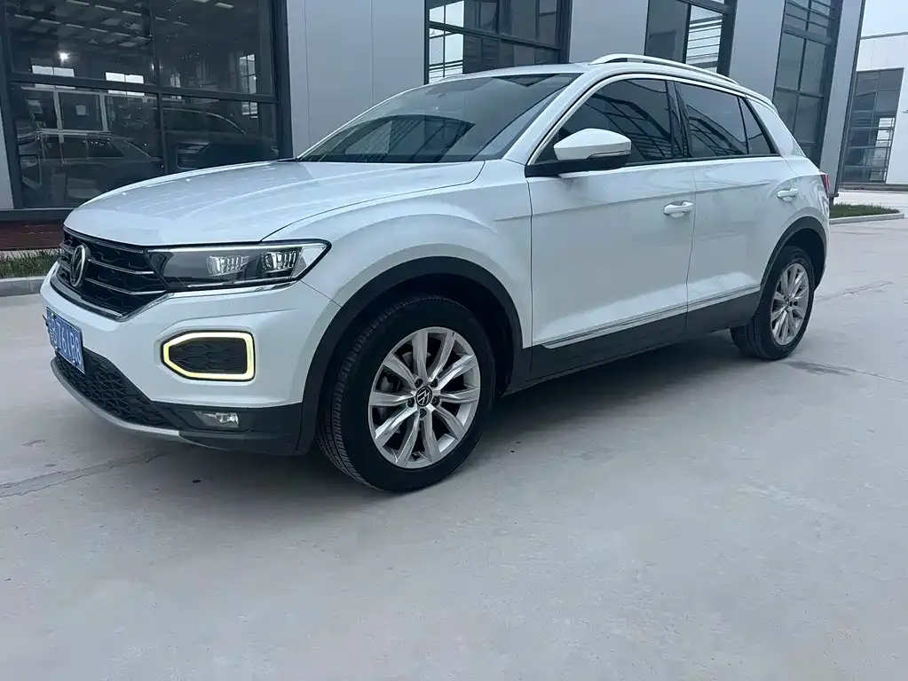 Volkswagen T-Roc 2023 из CN, фото 1