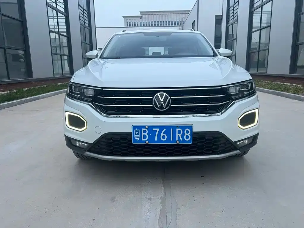 Volkswagen T-Roc 2023 из CN, фото 2