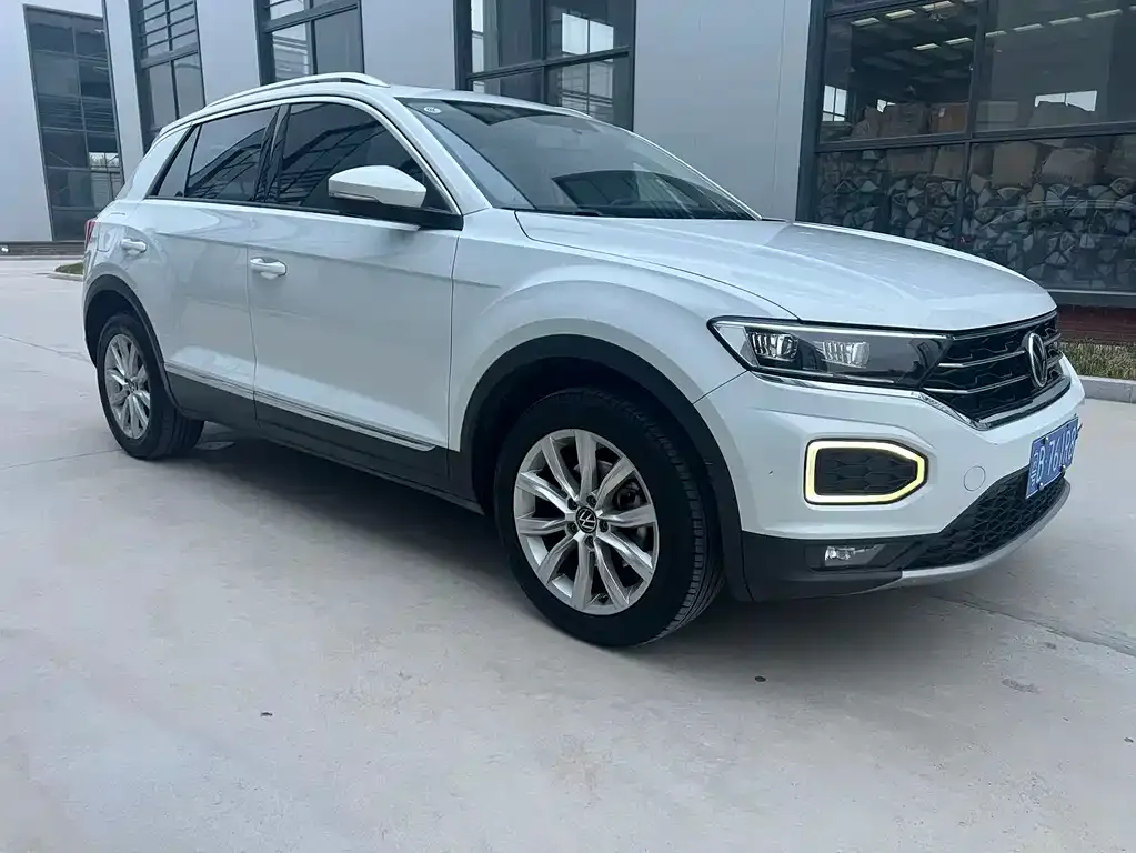 Volkswagen T-Roc 2023 из CN, фото 3