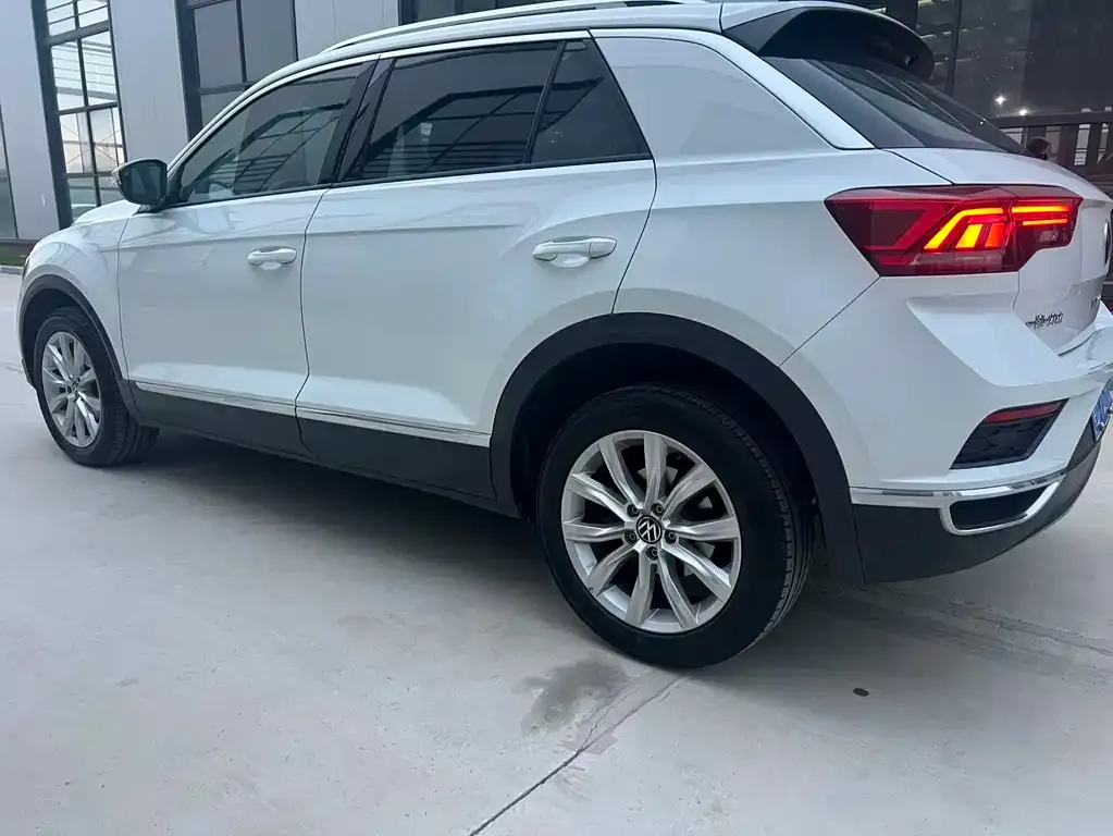 Volkswagen T-Roc 2023 из CN, фото 5