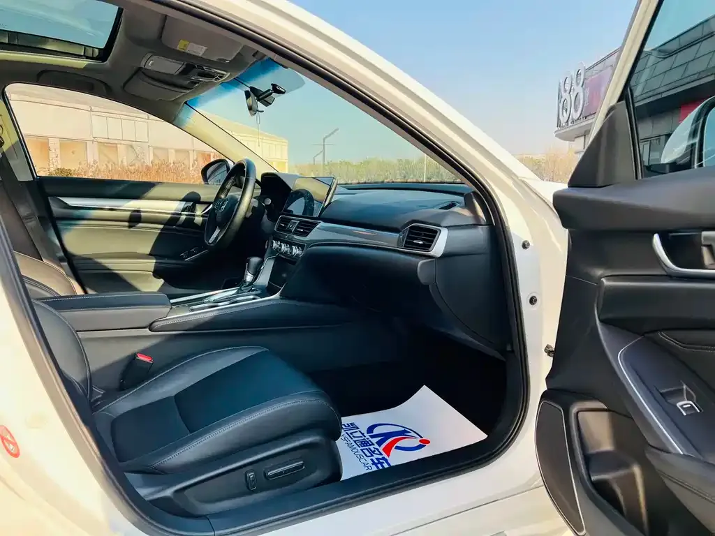 Honda Accord 2022 из CN, фото 8