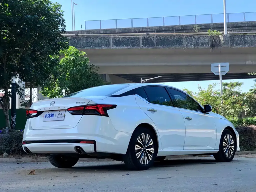 Nissan Teana 2023 из CN, фото 4