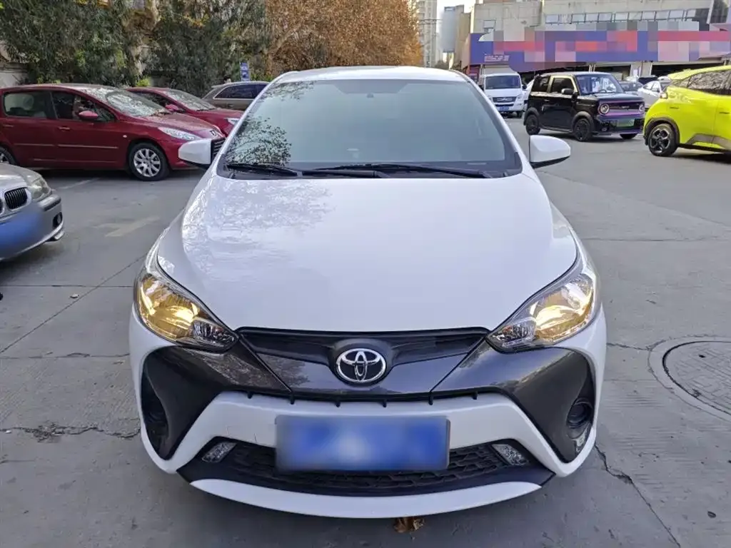 Toyota Yaris L 2023 из CN, фото 3
