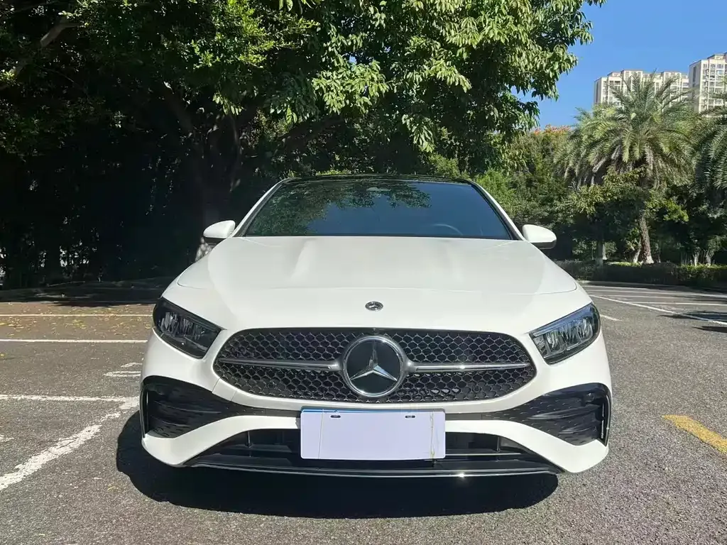 Mercedes-Benz A-Class 2024 из CN, фото 2