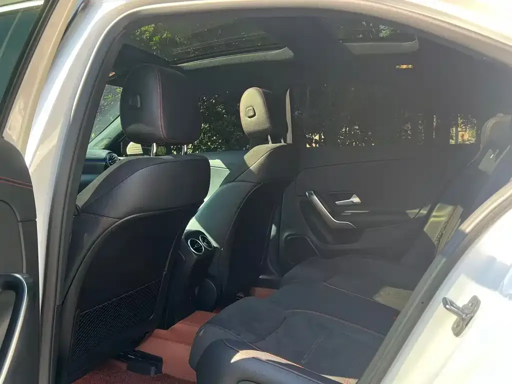 Mercedes-Benz A-Class 2024 из CN, фото 7