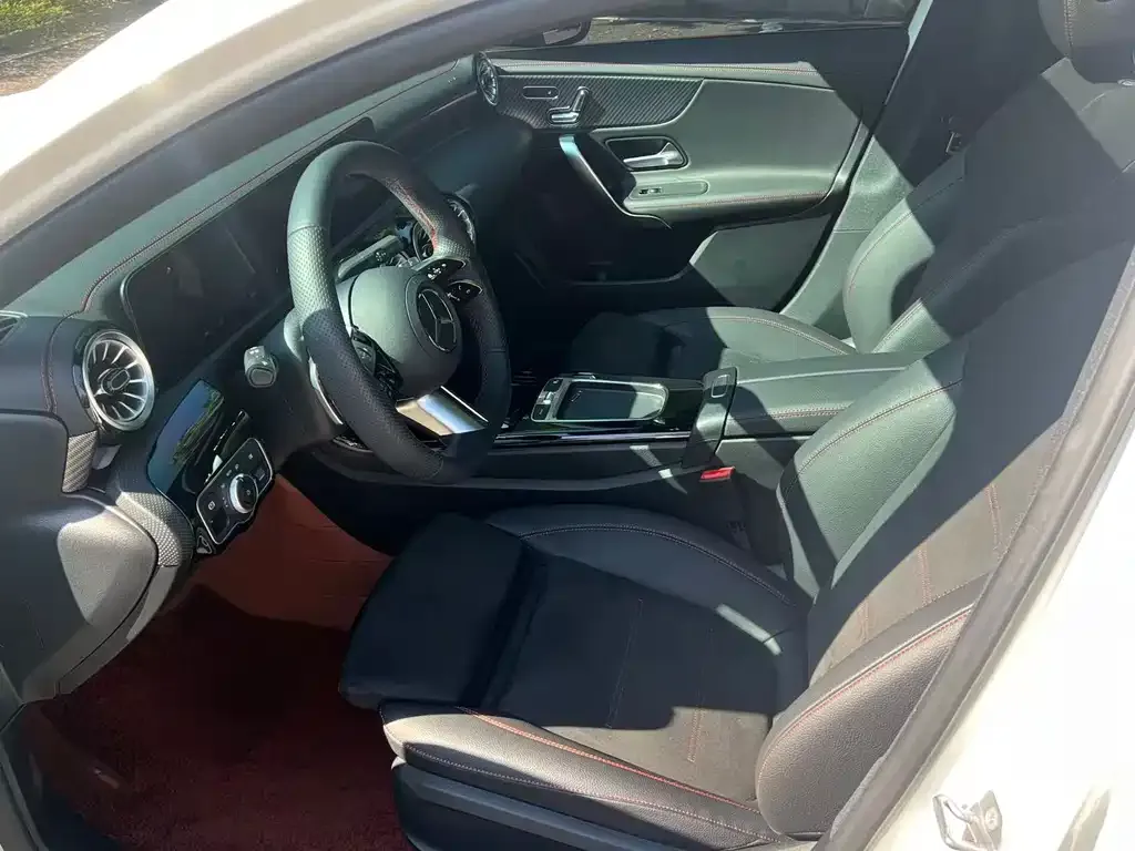Mercedes-Benz A-Class 2024 из CN, фото 9