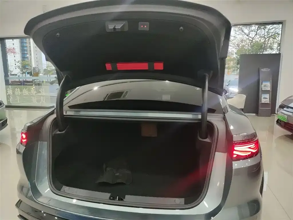 BYD Han L 2025 из CN, фото 9