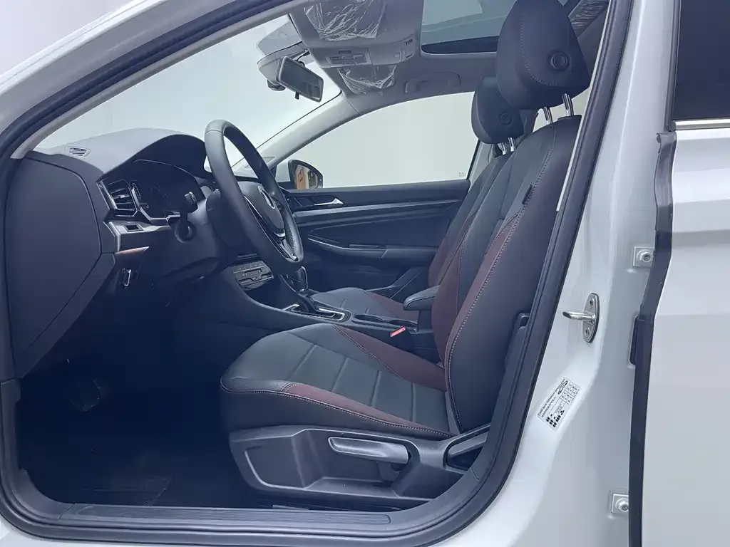 Volkswagen Bora 2022 из CN, фото 10