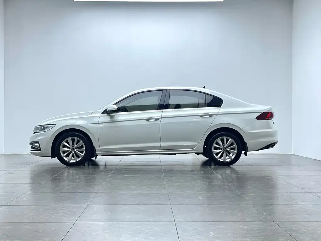 Volkswagen Bora 2022 из CN, фото 5
