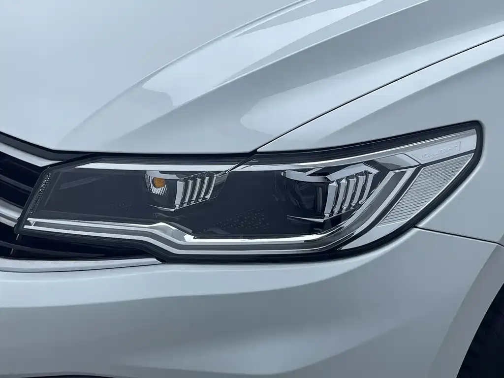 Volkswagen Bora 2022 из CN, фото 8