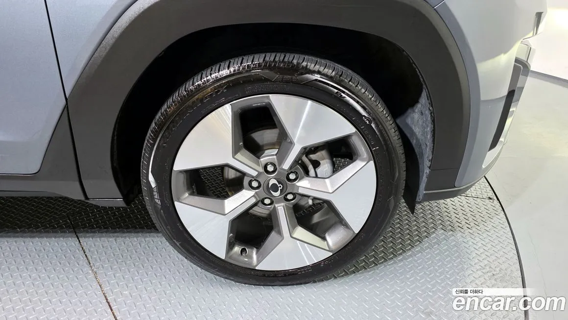 KG Mobility (Ssangyong) Torres 2024 из KR, фото 5