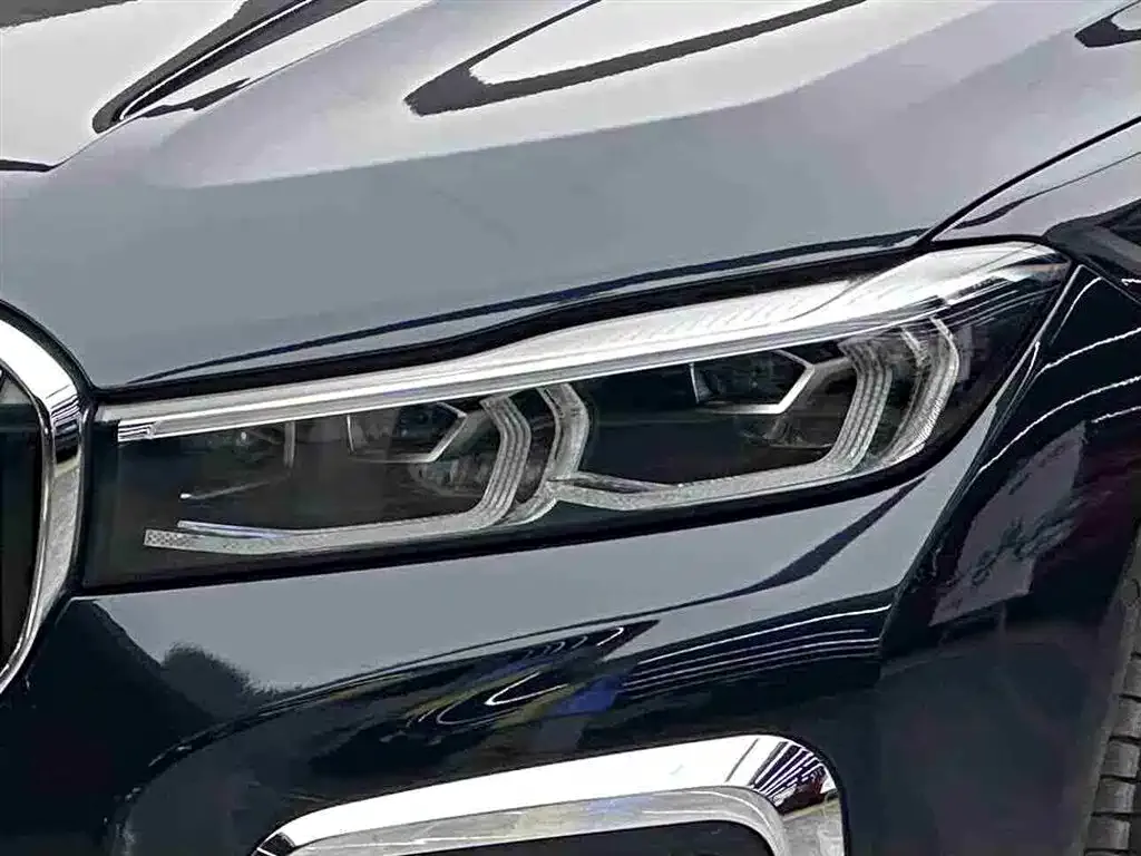 BMW 7 Series 2022 из CN, фото 3