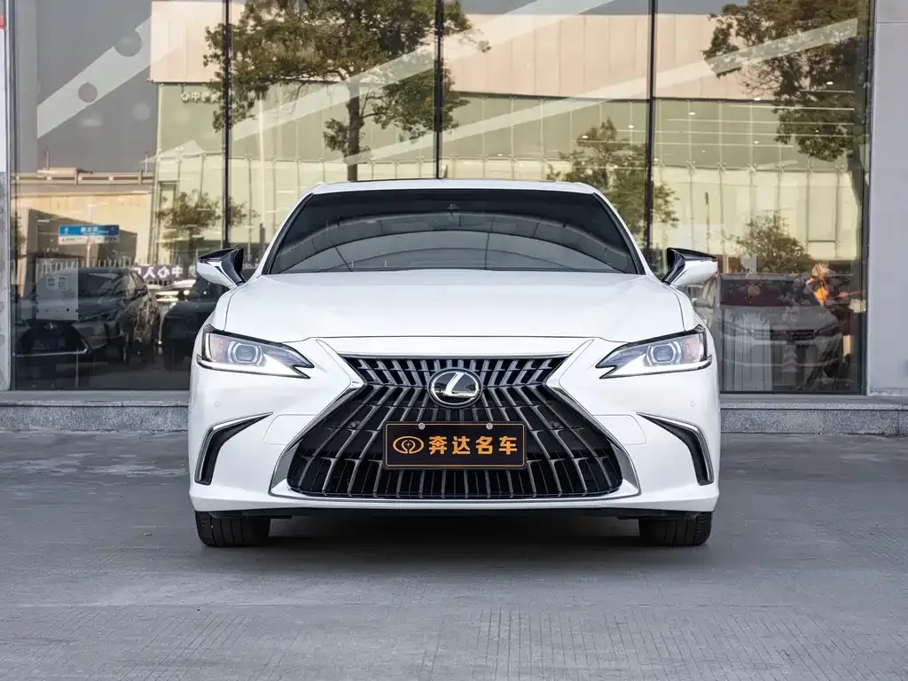 Lexus ES 2023 из CN, фото 2