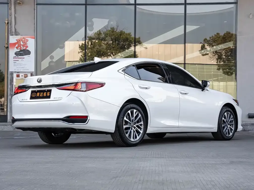 Lexus ES 2023 из CN, фото 3