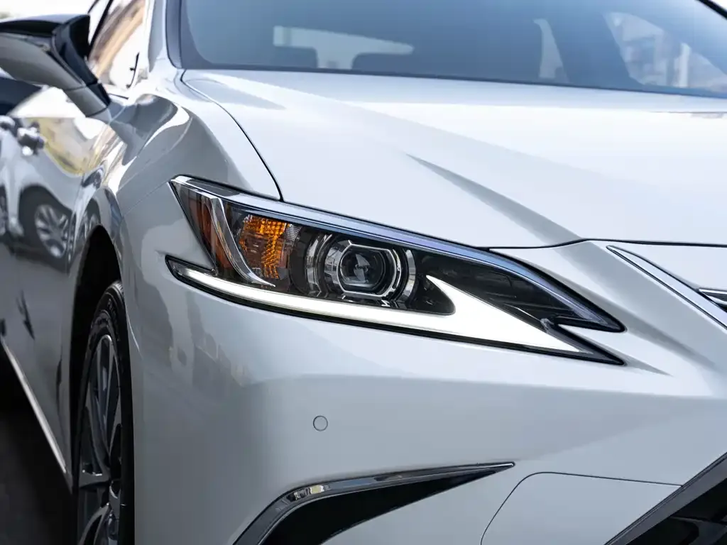 Lexus ES 2023 из CN, фото 6