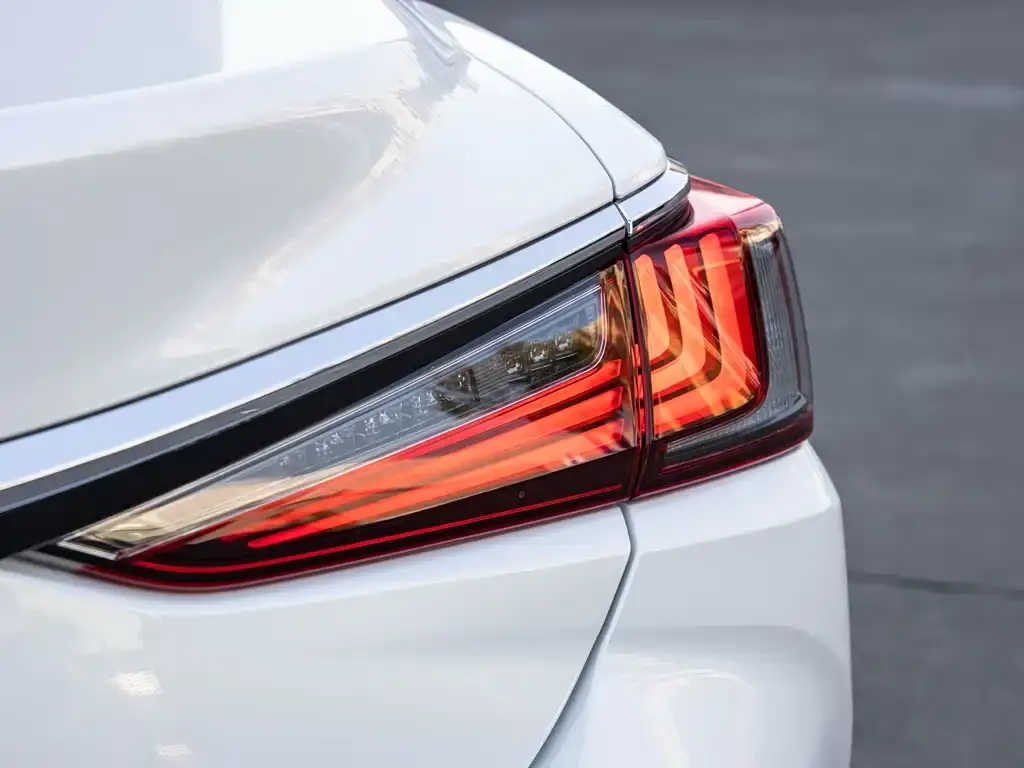 Lexus ES 2023 из CN, фото 8