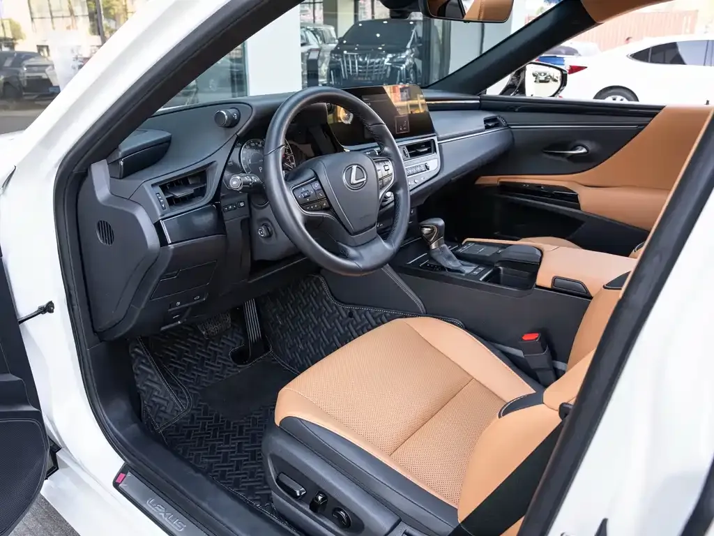 Lexus ES 2023 из CN, фото 9