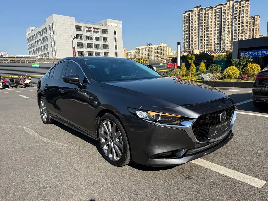 Mazda 3 Axela 2022 из CN, фото 2