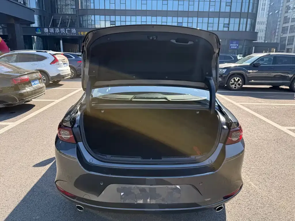 Mazda 3 Axela 2022 из CN, фото 7