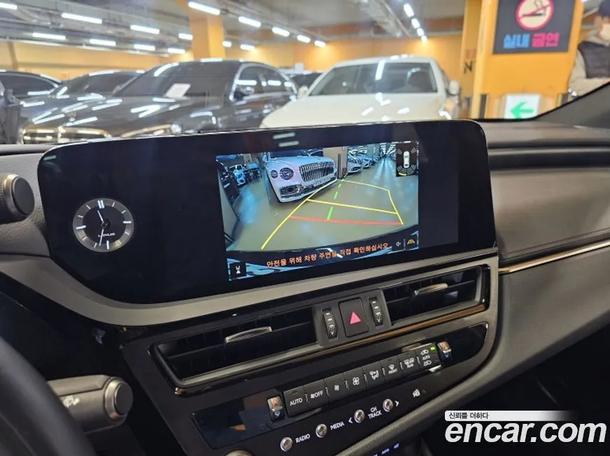 Lexus ES 2025 из KR, фото 9