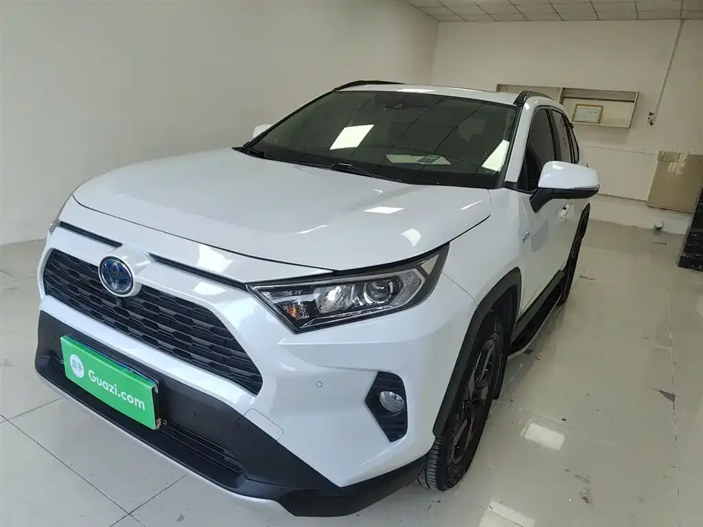 Toyota RAV4 2021 из CN, фото 1