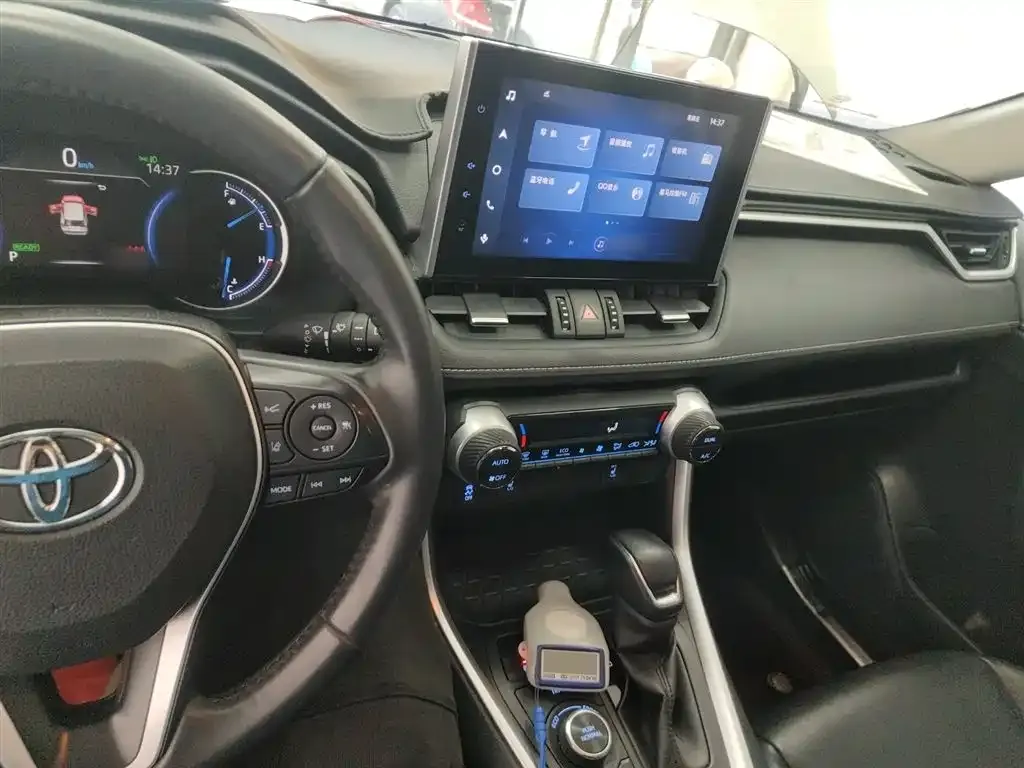 Toyota RAV4 2021 из CN, фото 10