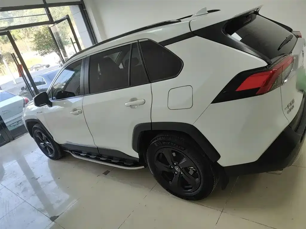 Toyota RAV4 2021 из CN, фото 5