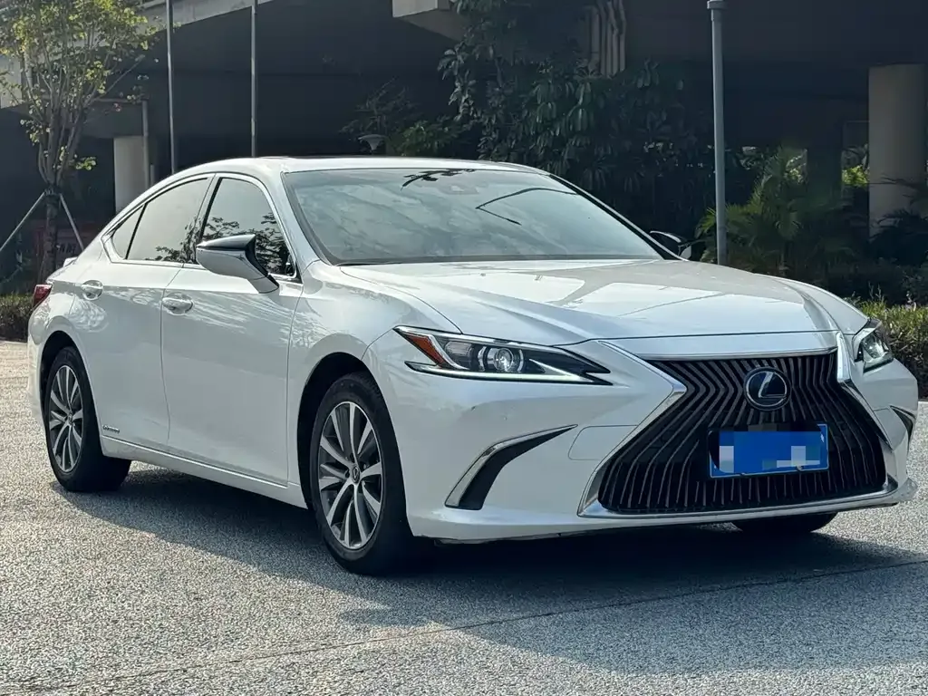 Lexus ES 2021 из CN, фото 3