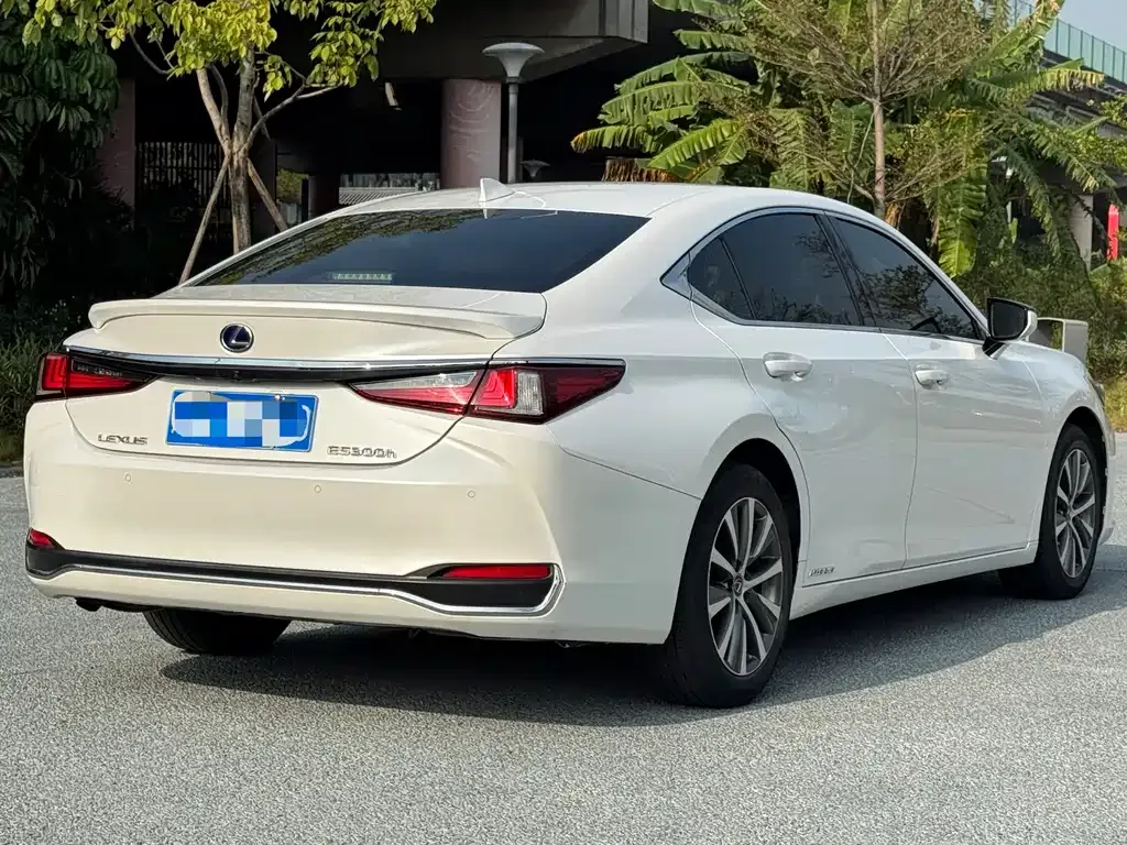 Lexus ES 2021 из CN, фото 4