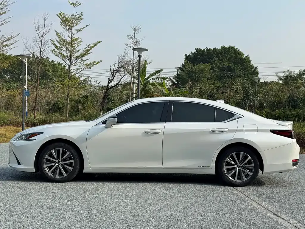 Lexus ES 2021 из CN, фото 7