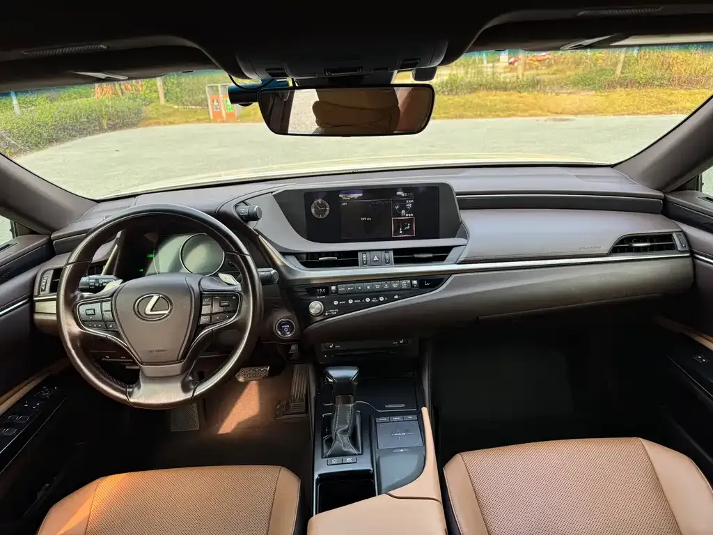 Lexus ES 2021 из CN, фото 9