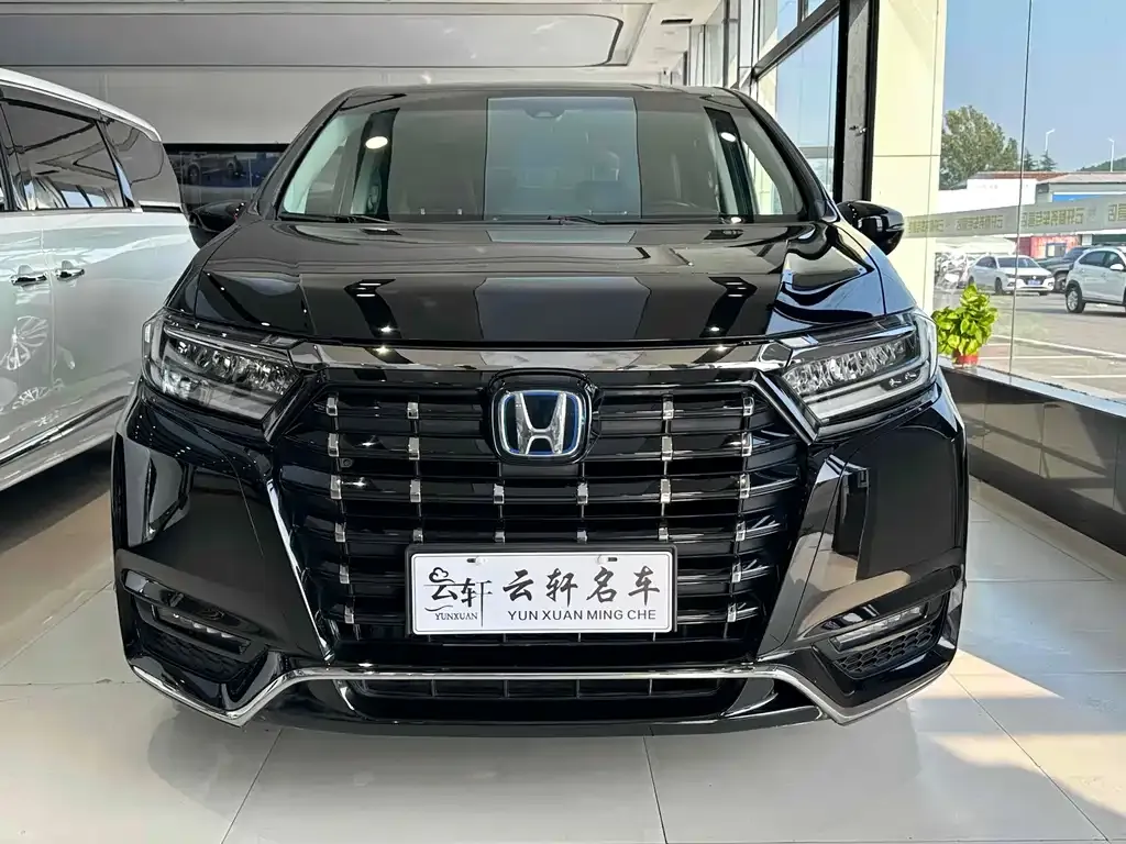 Honda Elysion 2023 из CN, фото 2