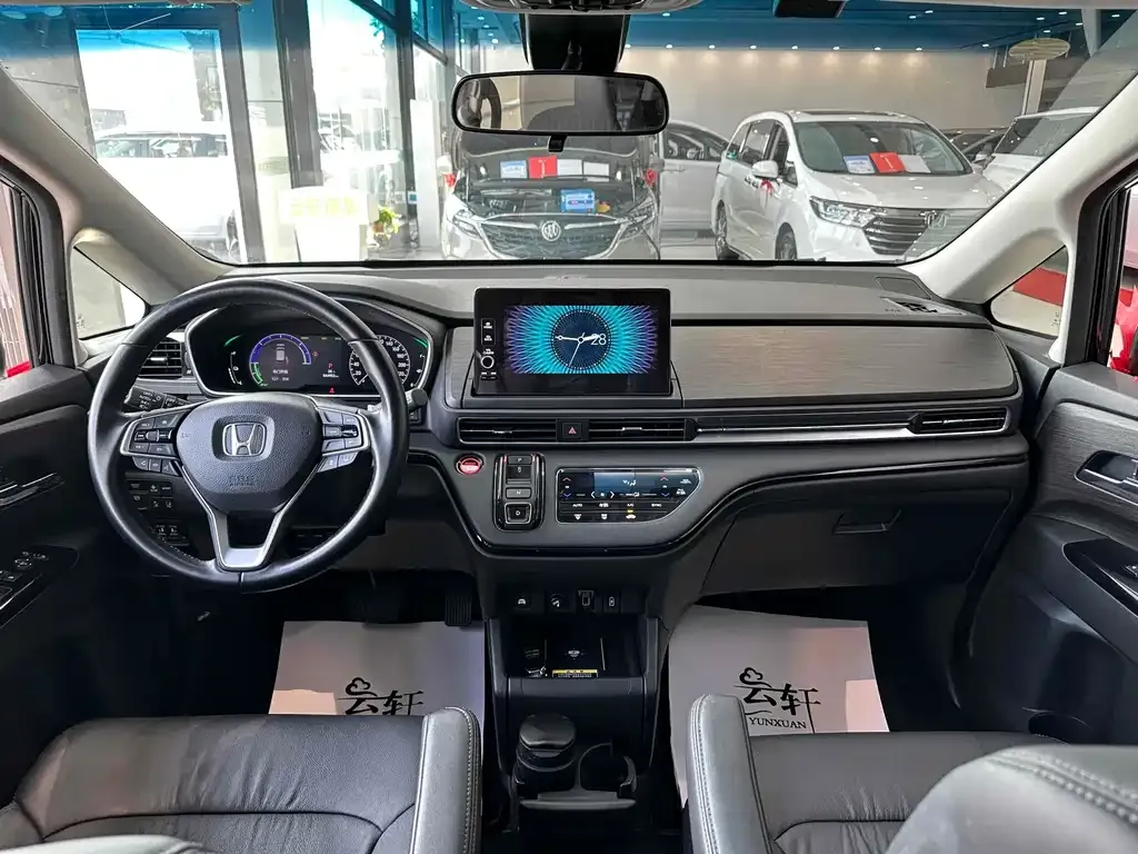 Honda Elysion 2023 из CN, фото 6