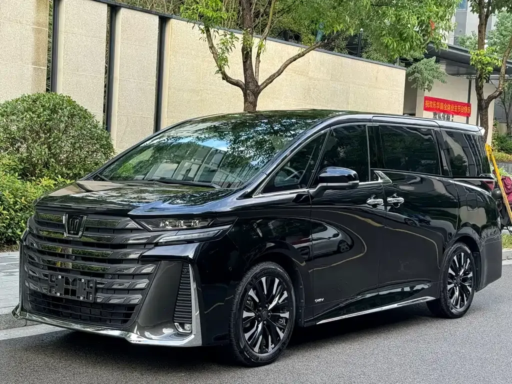 Toyota Vellfire 2025 из CN, фото 1