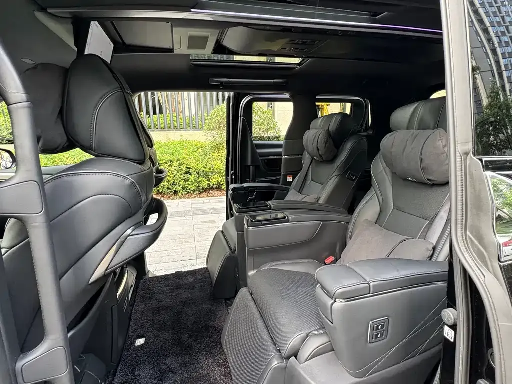 Toyota Vellfire 2025 из CN, фото 10