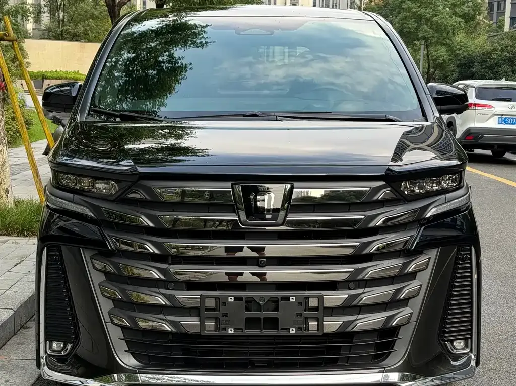 Toyota Vellfire 2025 из CN, фото 2