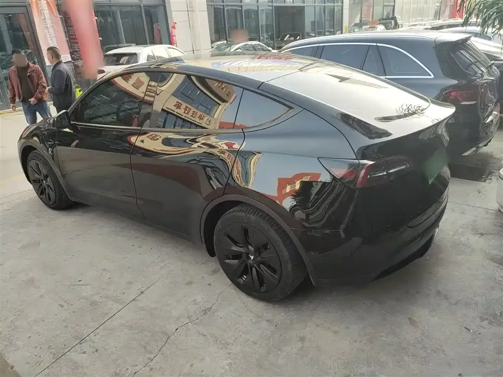 Tesla Model Y 2023 из CN, фото 5