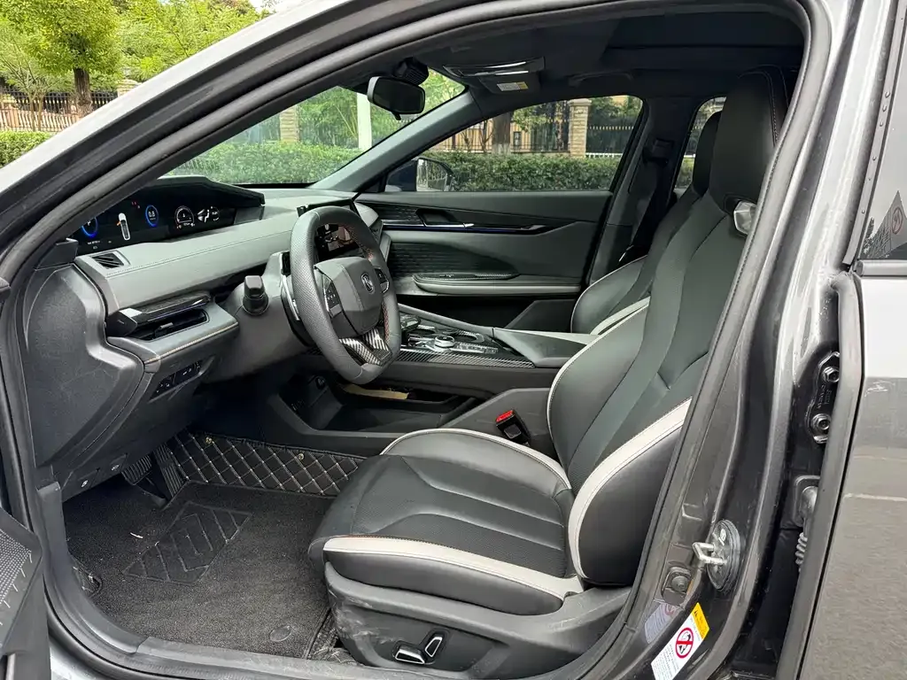Changan UNI-V 2023 из CN, фото 4