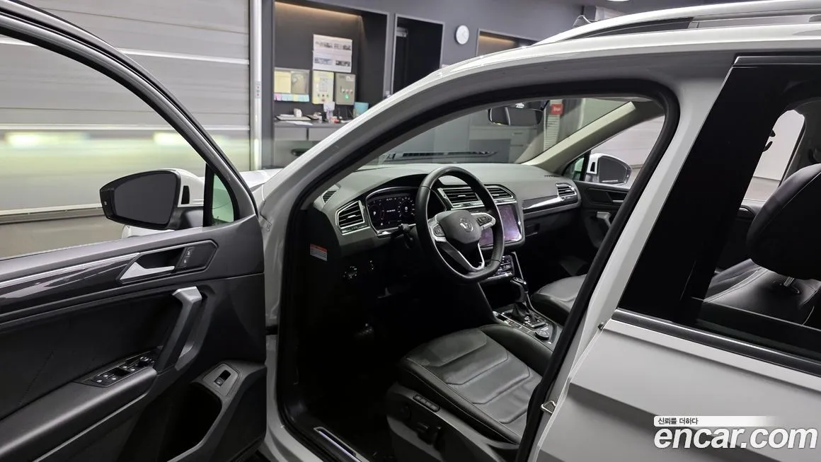 Volkswagen Tiguan 2021 из KR, фото 10