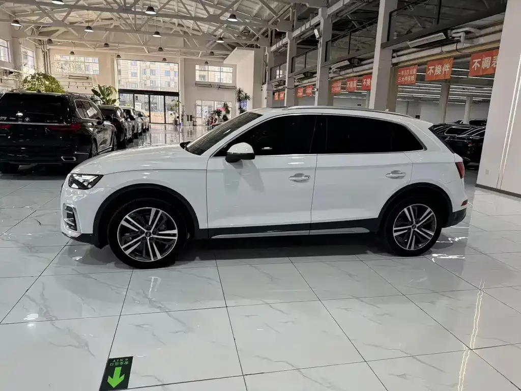 Audi Q5L 2023 из CN, фото 3