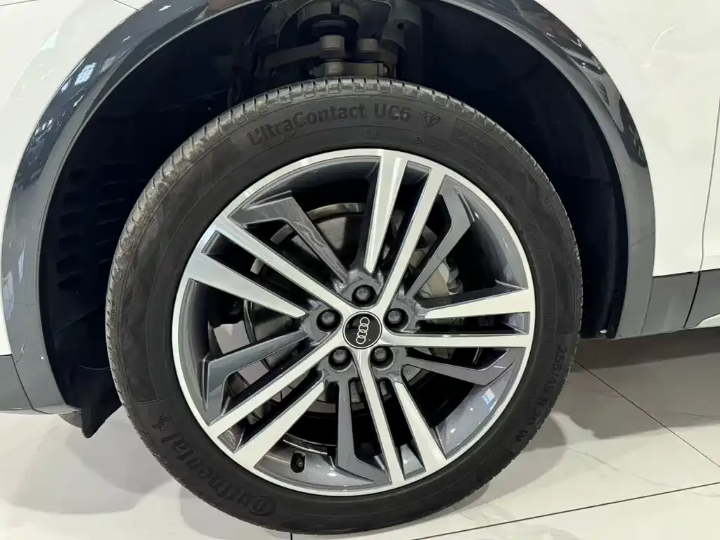 Audi Q5L 2023 из CN, фото 9